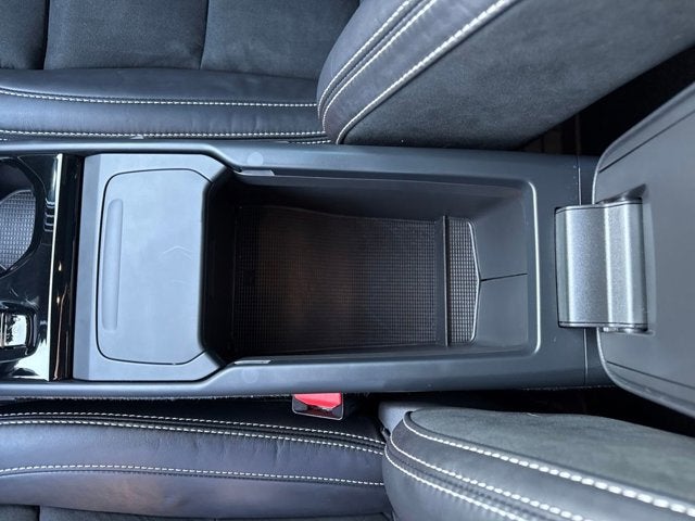 2021 Volvo XC40 R-Design