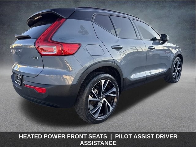 2021 Volvo XC40 R-Design