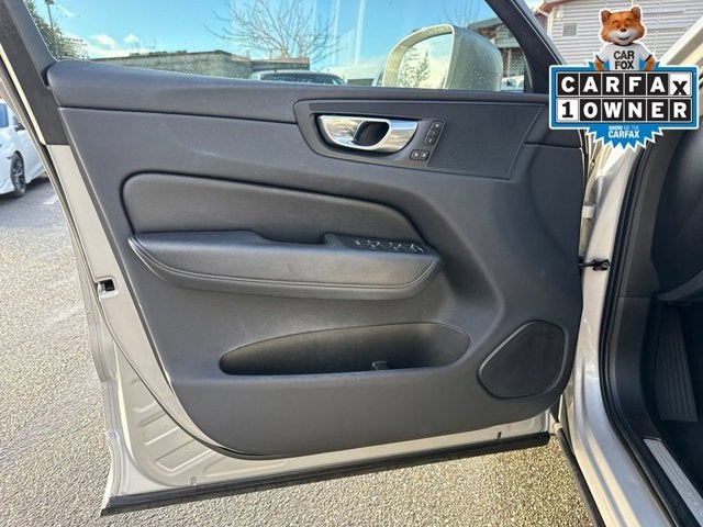 2022 Volvo XC60 Momentum